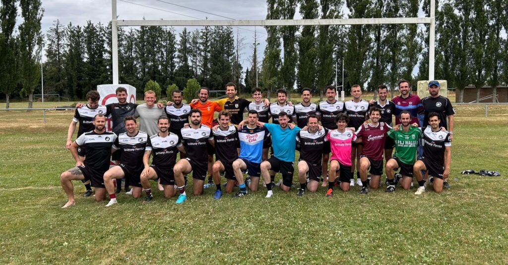 L'équipe de Bretagne de football gaélique en stage à Quimperlé en juillet 2025